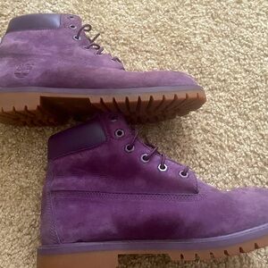 purple timberlands , size 7